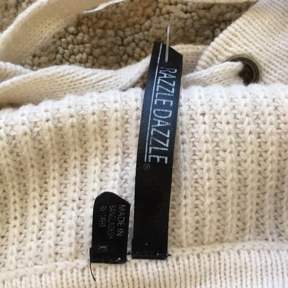 A white lace up sweater - Picture 4 of 4